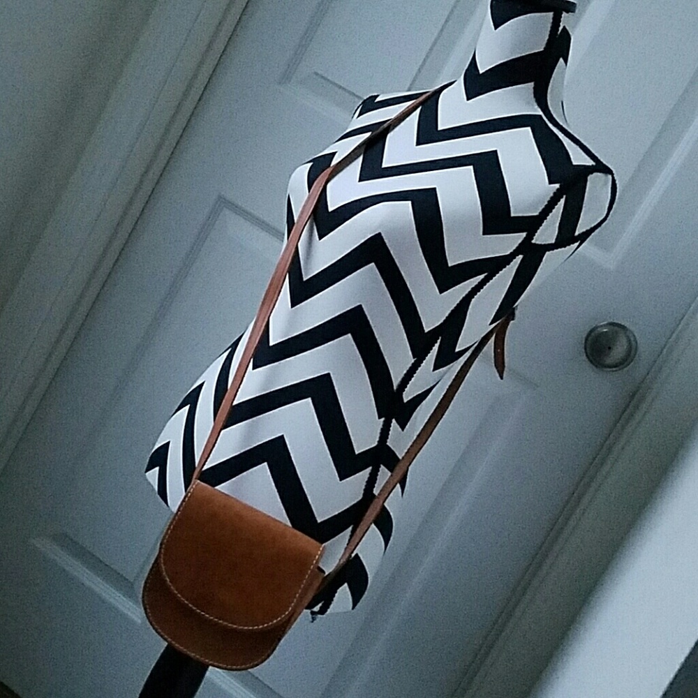 Leather side bag