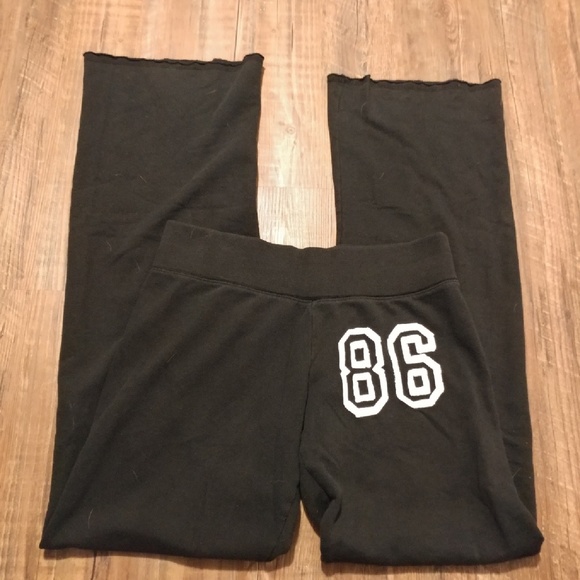 SOLD!!! Victoria's Secret Pink Sweatpants - Picture 2 of 3