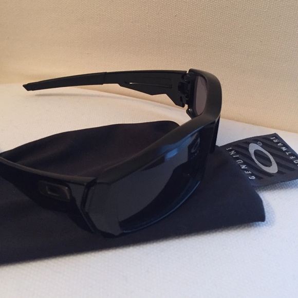 Oakley Other - OAKLEY Men's Canteen Black Sunglasses