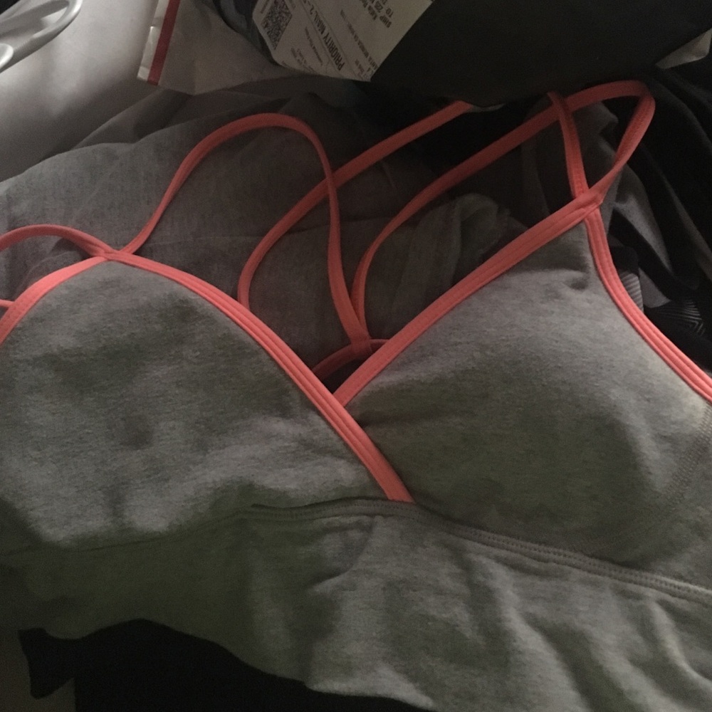 Lululemon bra
