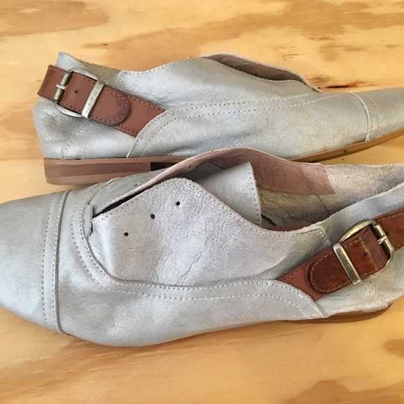 Anthropologie silver loafers size 7 - Picture 2 of 4
