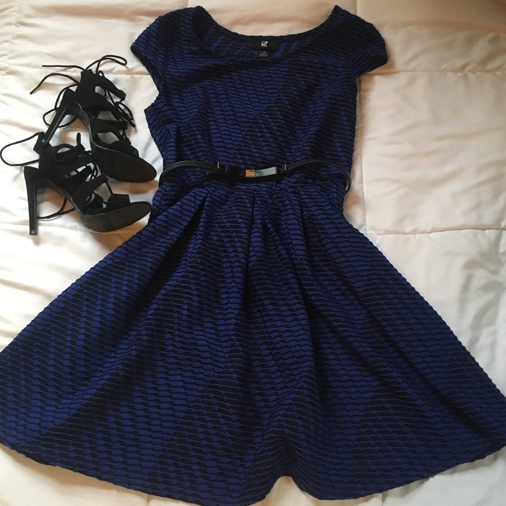Like new, blue and black short sleeve  dress