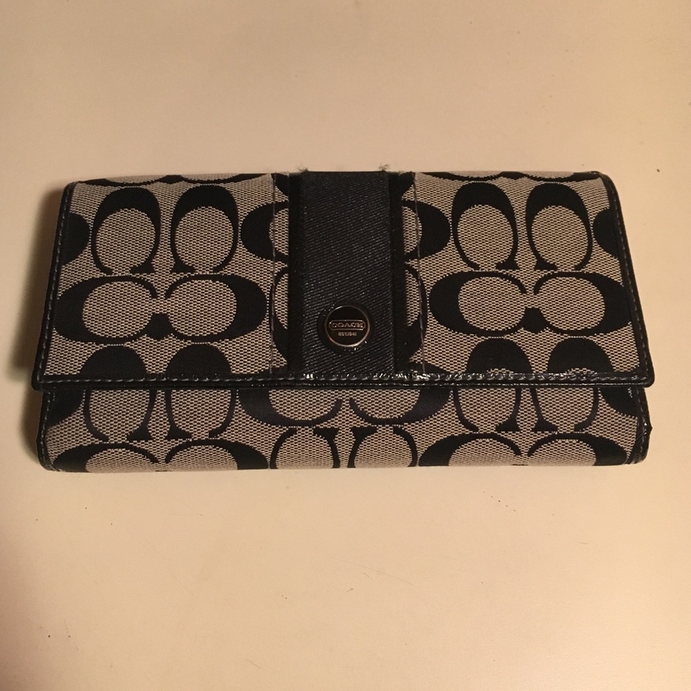 Coach Wallet.