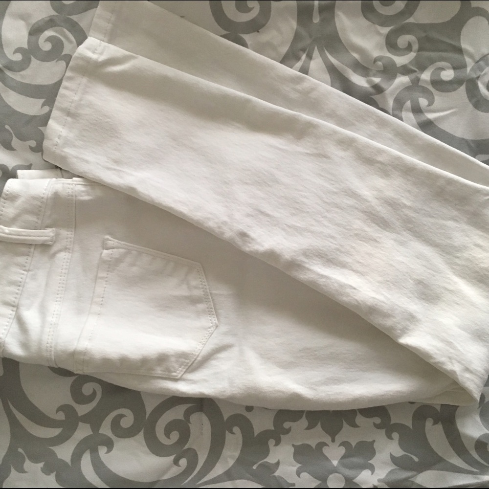 Low rise white jegging