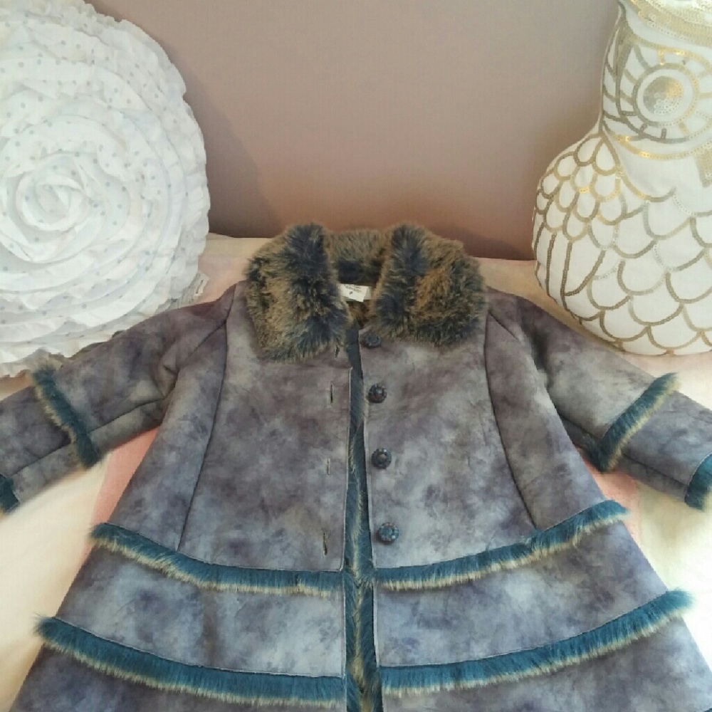 Girl's coat