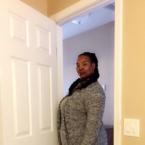 Meet your Posher, Amonie