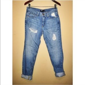 FLASH SALE! Urban Outfitters Boyfriend Jeans