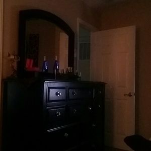 Meet your Posher, Laurie