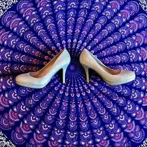 ✨Silver Glitter Heels✨