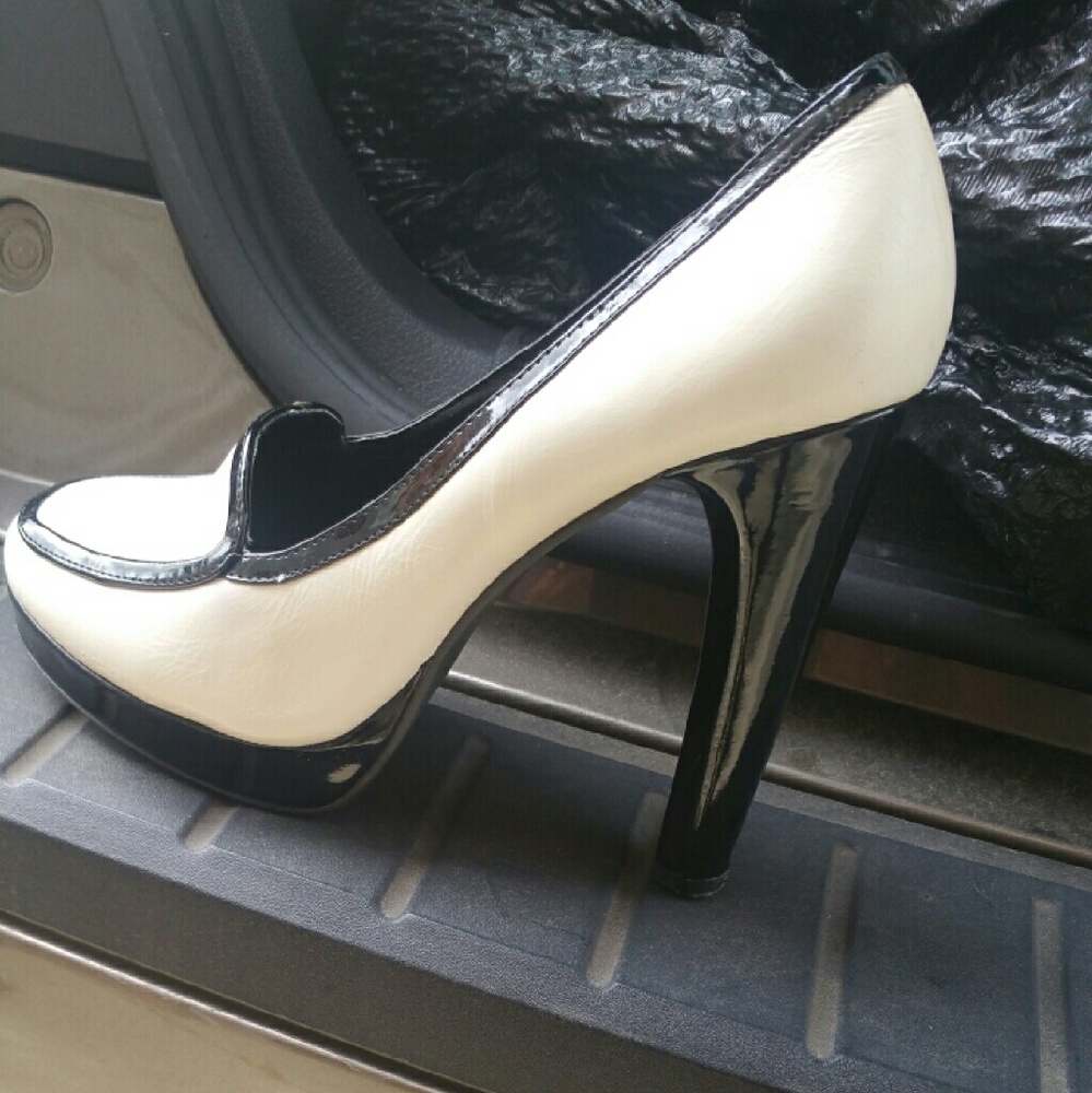 Classssssyyyyyyy lady needed!!!