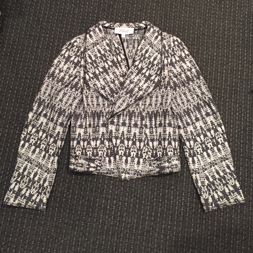 Woven open back blazer