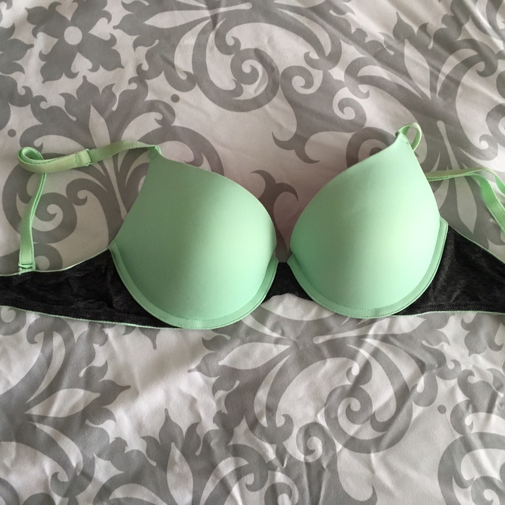 VS PINK Wear Everywhere Bra
