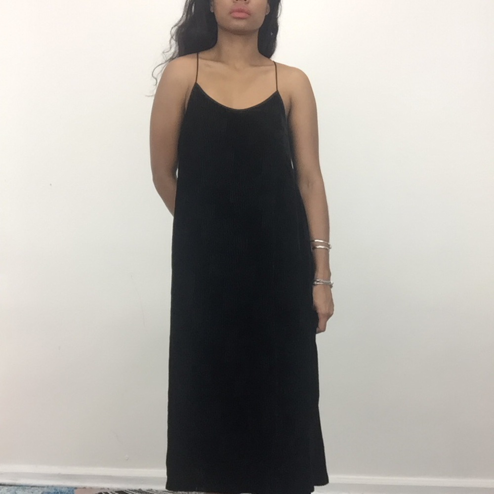 ⛩Black Velvet Slip-on Dress