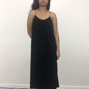 ⛩Black Velvet Slip-on Dress