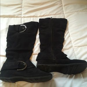 Maurice's black with buckle boots