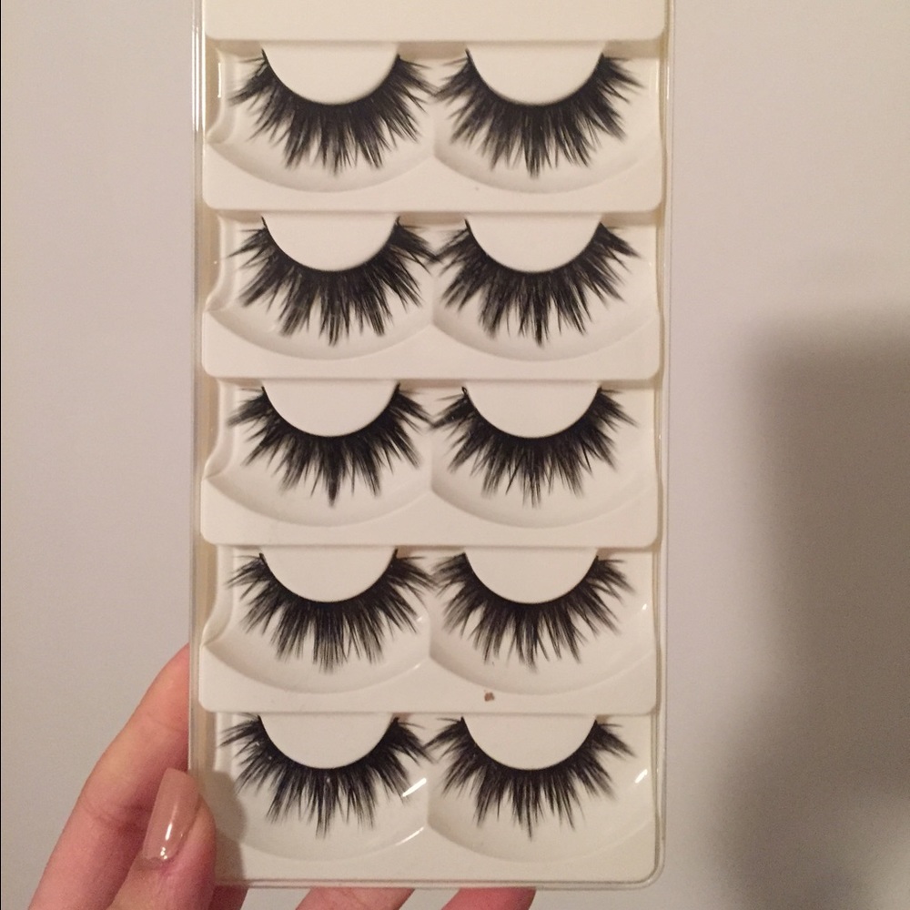 ✨Iconic False Lashes💫