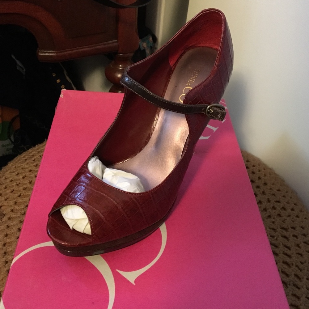 Retro heels from Nine & Co.