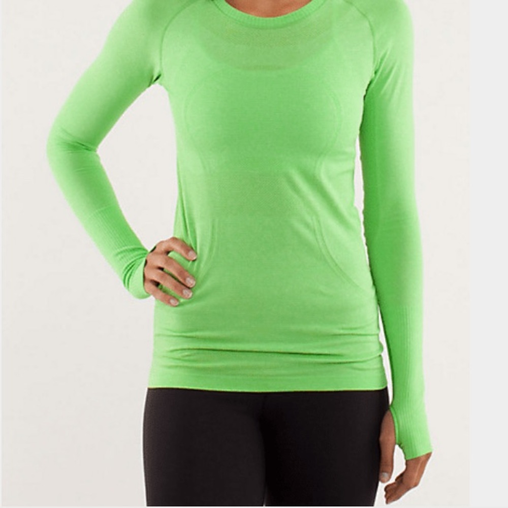 lululemon shirt/ OFFERS PLEASE!