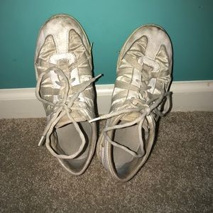 Nfinity cheer shoes