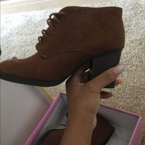 Heel ankle boots
