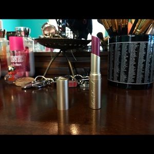 Too Faced Lipstick