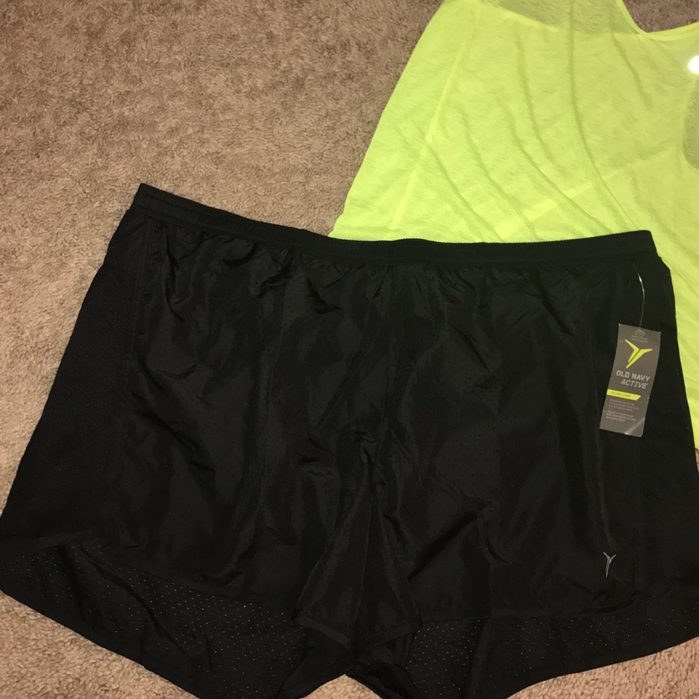 Old Navy Active Shorts !!NWT!!
