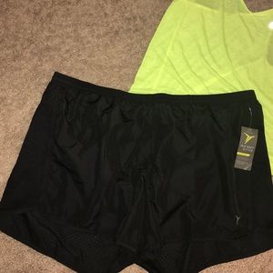 Old Navy Active Shorts !!NWT!!