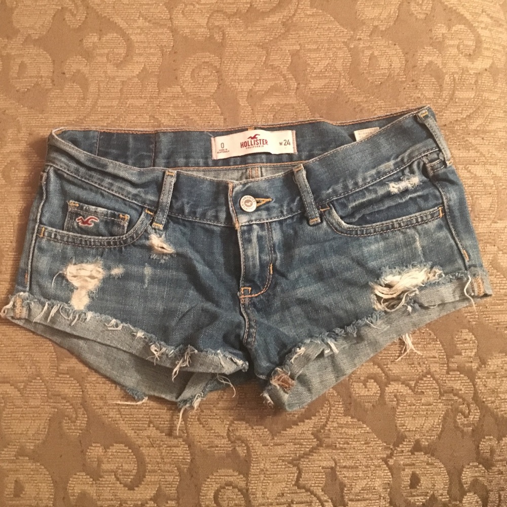 Hollister light/medium wash shorts.
