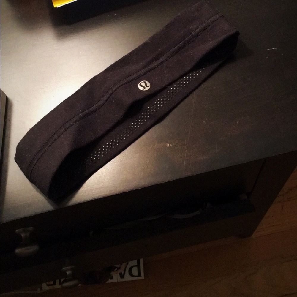 Black Lululemon Headband