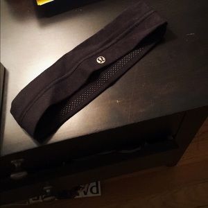 Black Lululemon Headband