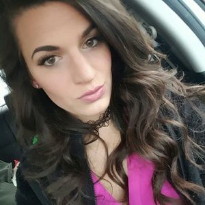 Meet your Posher, Carly