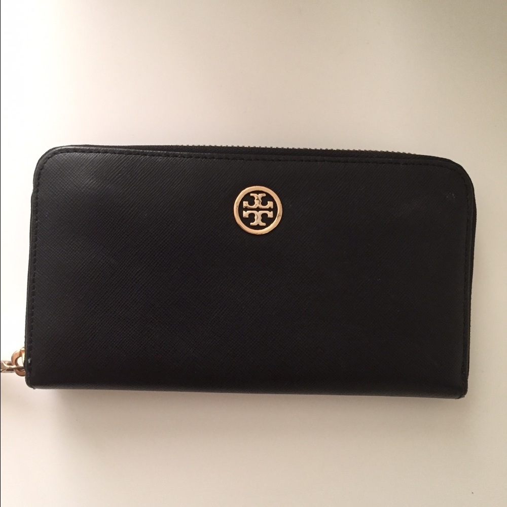 Tory burch wallet