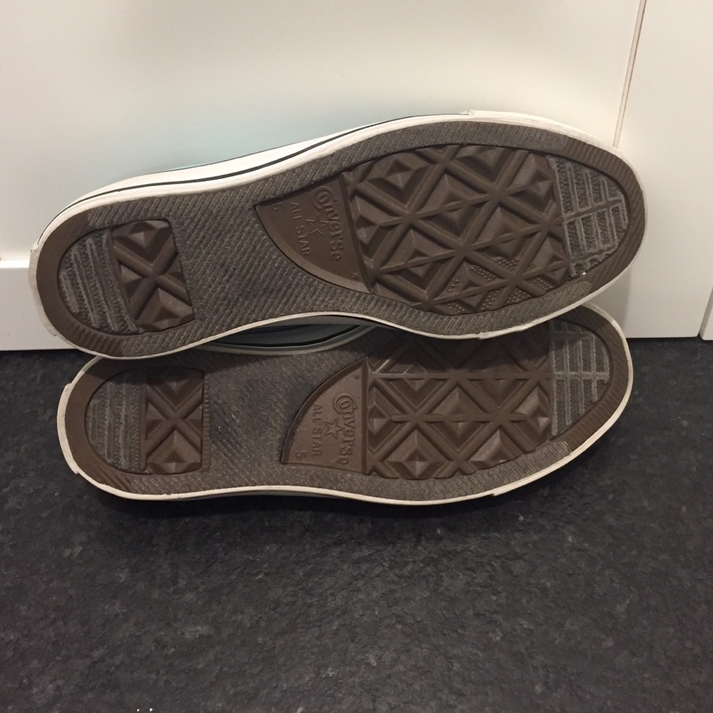 Converse - Picture 3 of 3