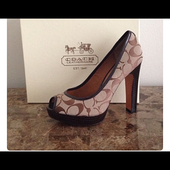 Coach Heels - Picture 3 of 4