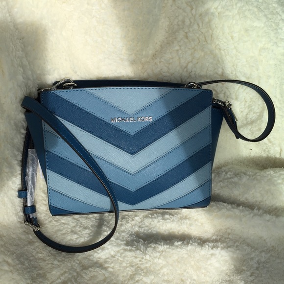 LAST CHANCE‼️Michael Kors MK Selma Blue Crossbody - Picture 1 of 5