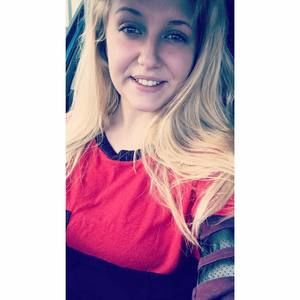 Meet your Posher, Chloe