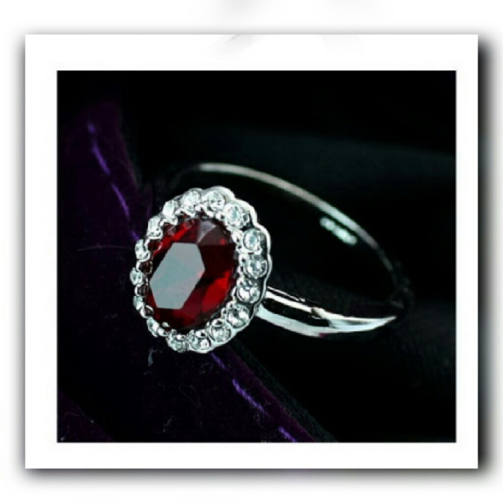 Red Austrian Crystal Fashion Ring