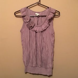 Pretty tank top with flower accent