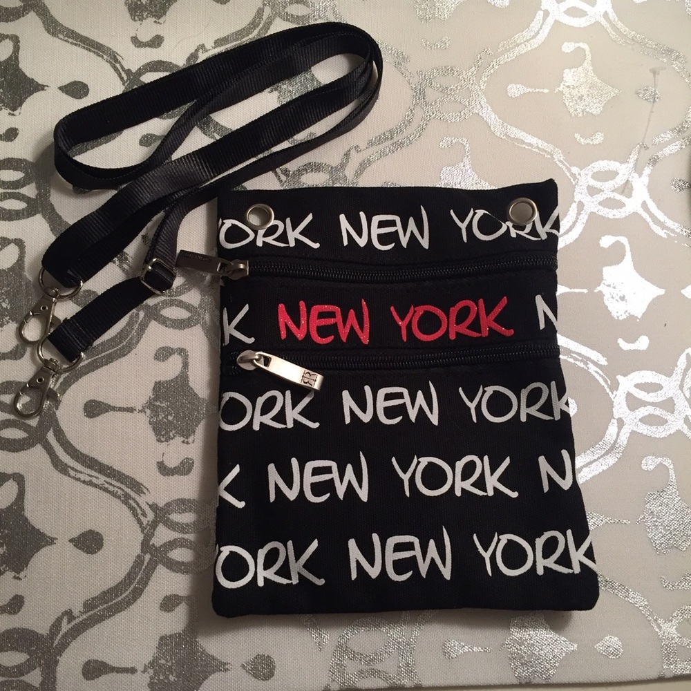 New York Passport Crossbody