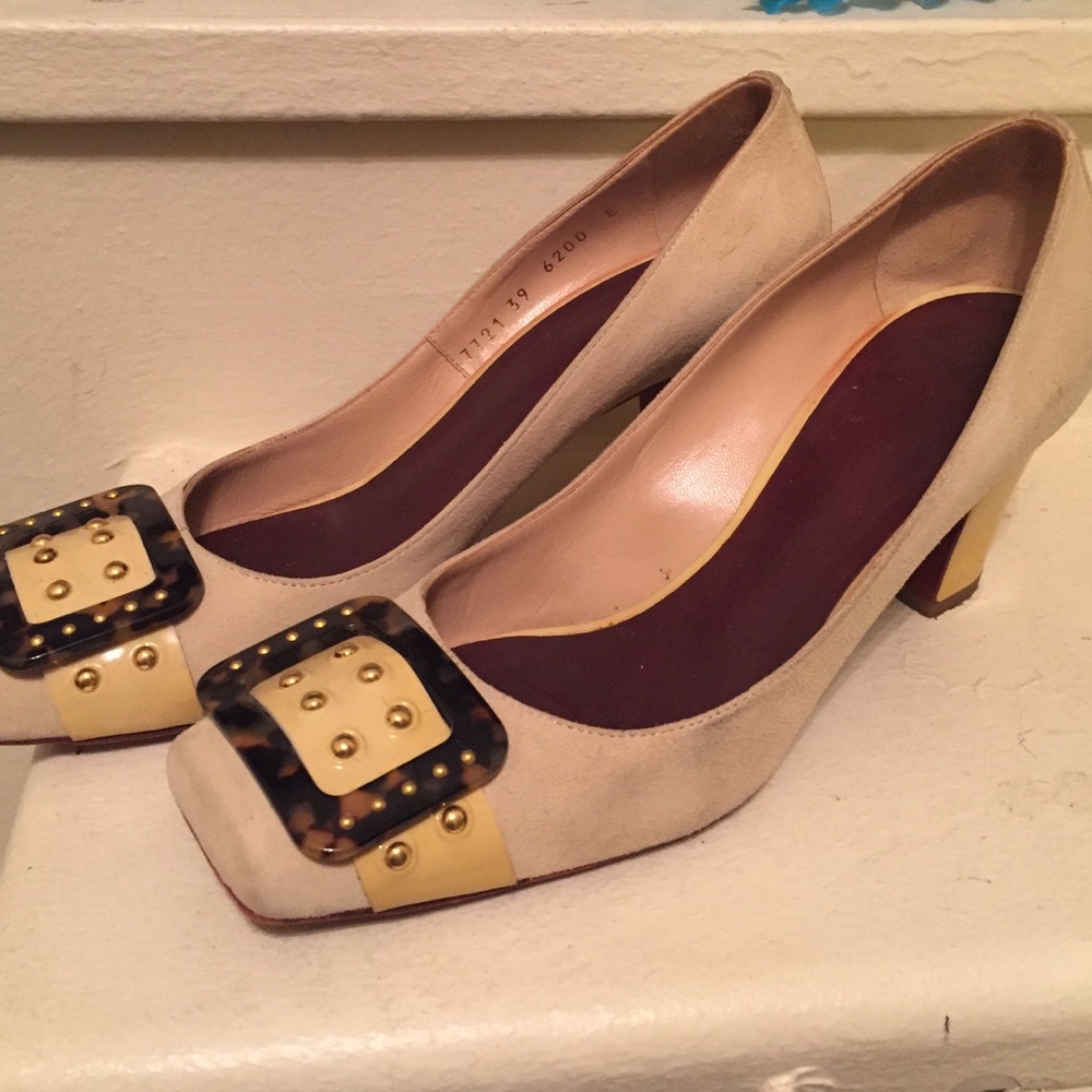 Giuseppe classic suede pump