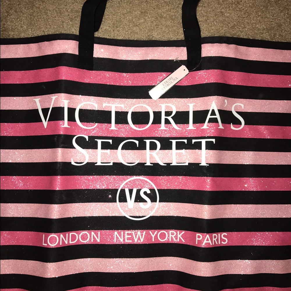 VS duffle bag