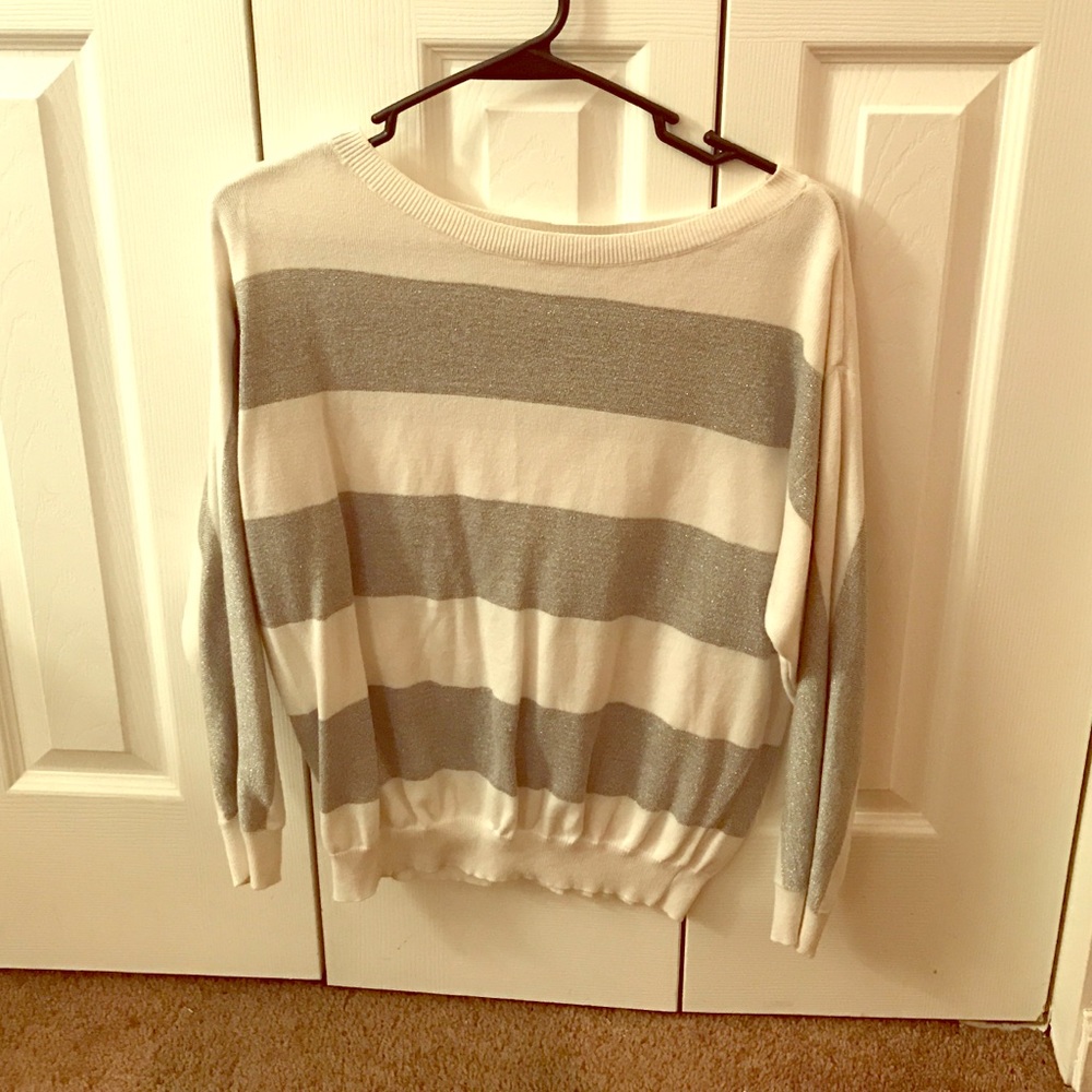 Liz Claiborne White/Silver striped sweater