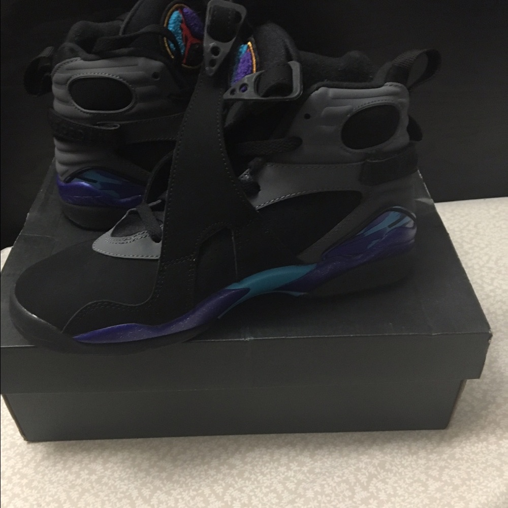 Air Jordan 8 Retro