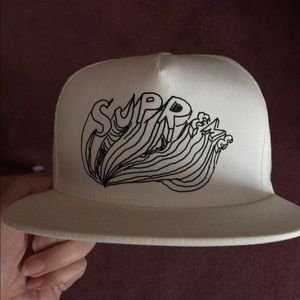 Supreme Snapback