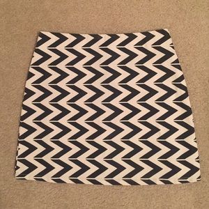 NWOT MINKPINK mini skirt