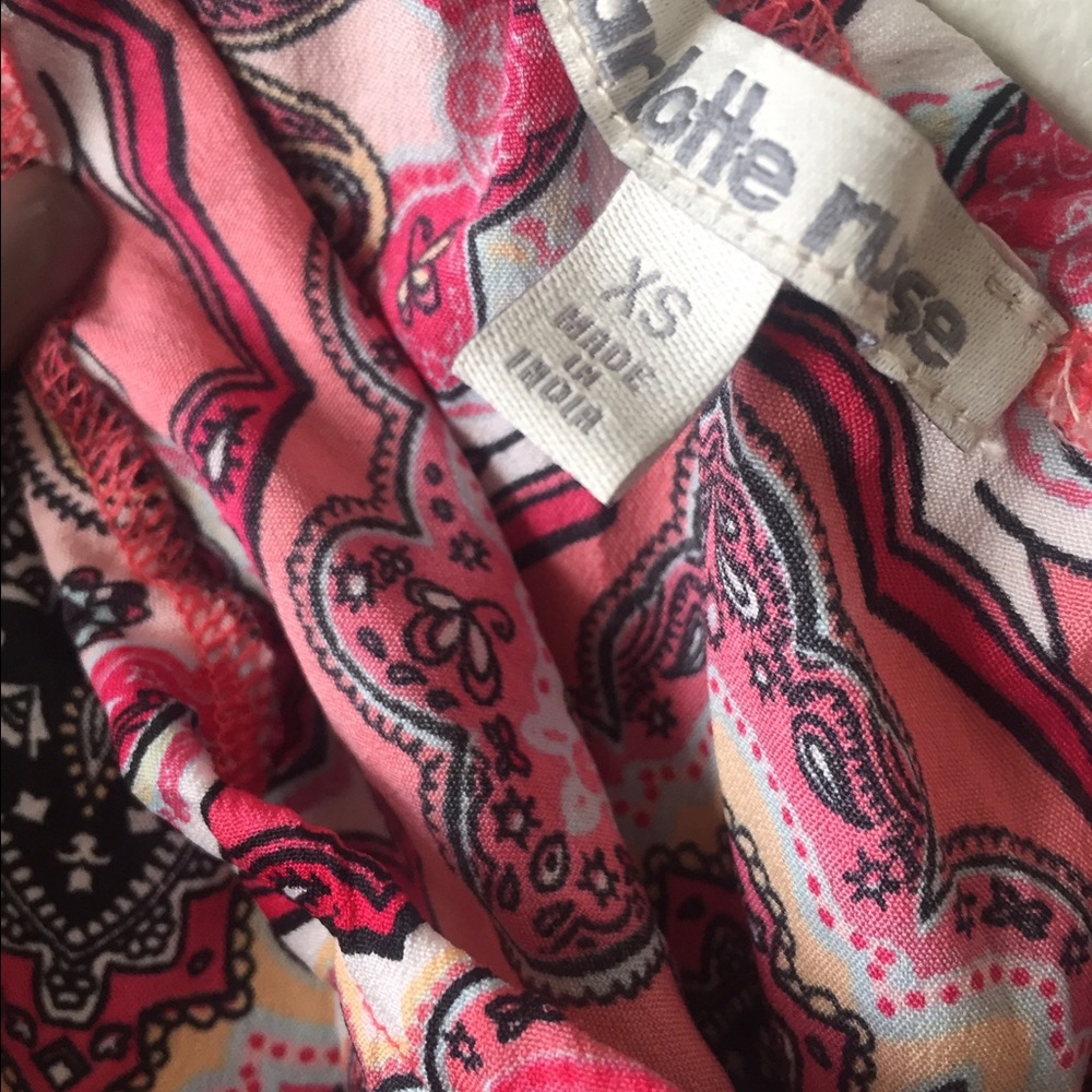 Pink romper - Picture 2 of 2