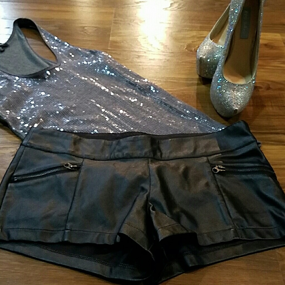 Guess shorts