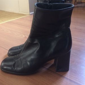 Nine West black leather heel boots