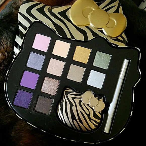 Limited Edition Hello Kitty Wild Things Palette - Picture 1 of 4
