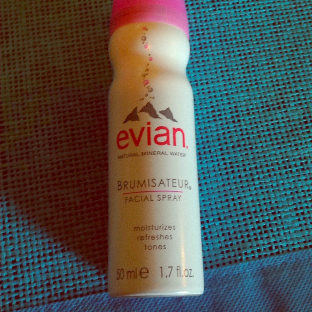 Evian hydrating facial Spray NWOT